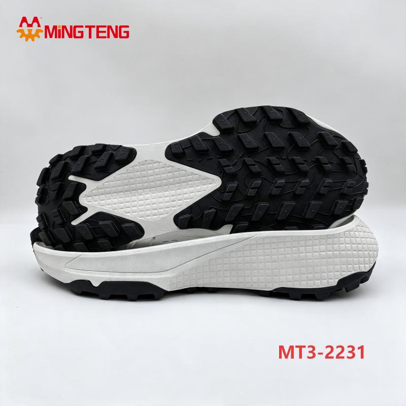 MT3‑2231 2‑Shot Injection Trail Running Shoe Sole